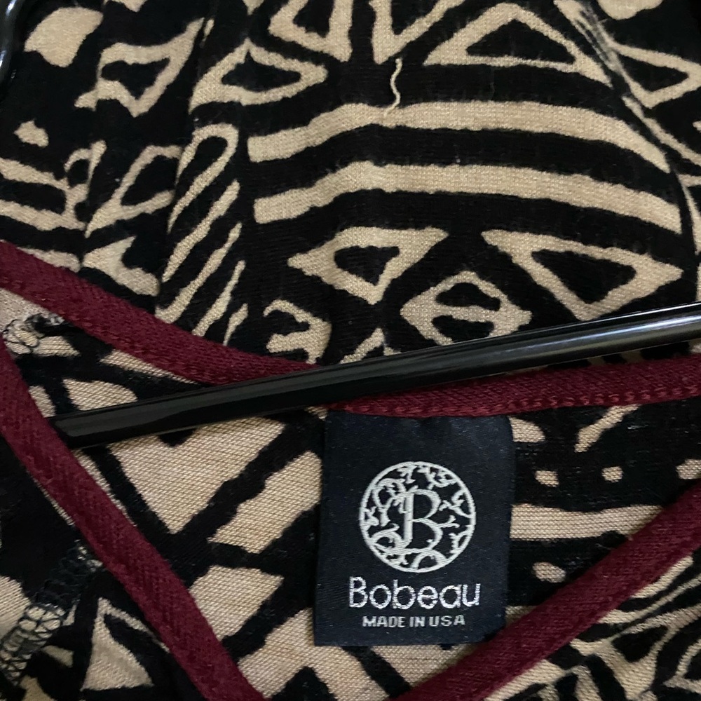 Boho Tribal Print Long Sleeve Top Burgundy Accent - Picture 7 of 9